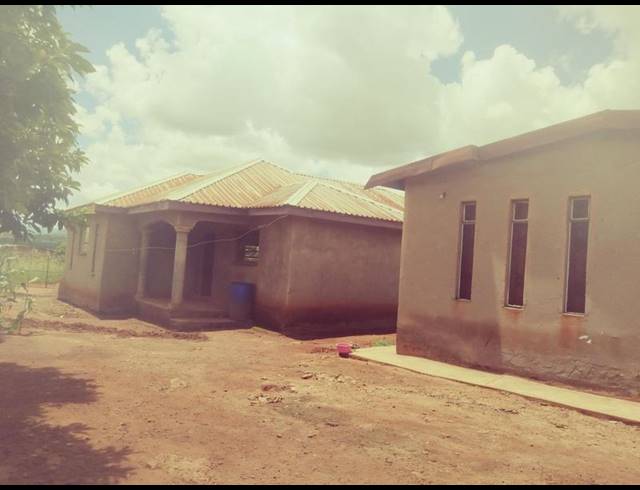 3 BEDROOM HOUSE FOR SALE IN MAKHUVHA